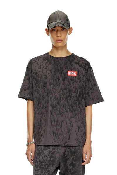 Treated T-shirt with raindrop effect